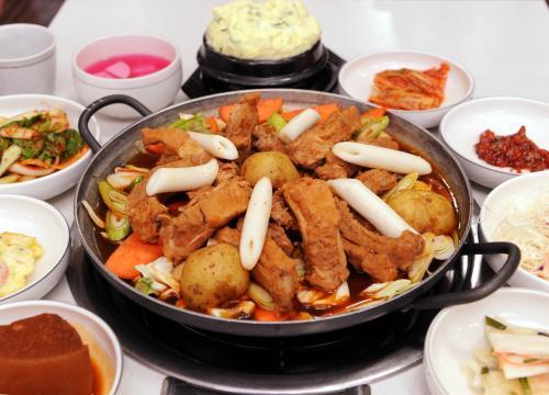 조선돼지 이미지