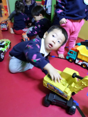 꼬물상 이미지