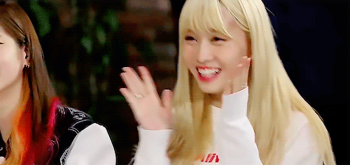 캐릭터가 확실한 트와이스 모모 (데이터 주의) | 인스티즈