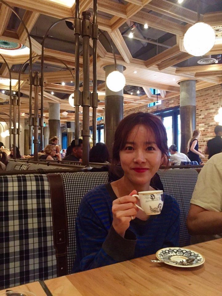 한지민 최근 사진.jpg | 인스티즈