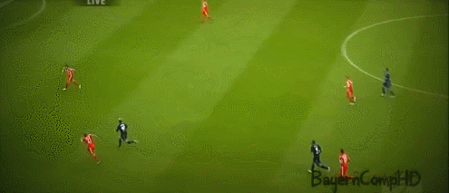 2000년대~2010년대를 대표하는 세계 최정상급 풀백 GIF | 인스티즈