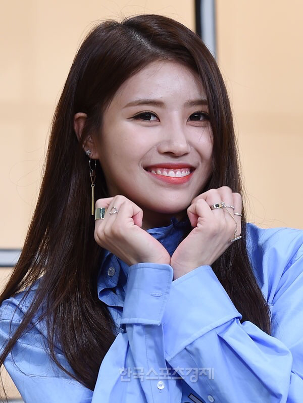 오늘자 러블리즈 미주.jpg | 인스티즈