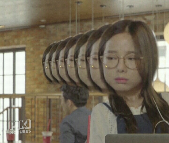 카페에서 몰입도 쩌는순간 (feat.엑시드) | 인스티즈