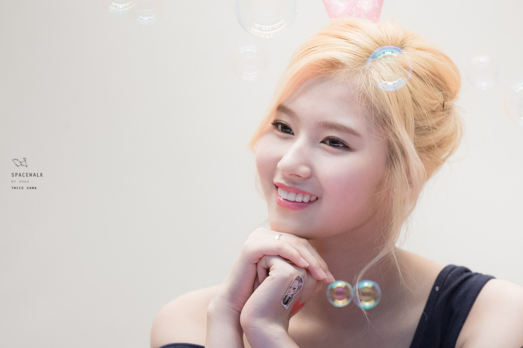 트와이스 금발 사나 | 인스티즈