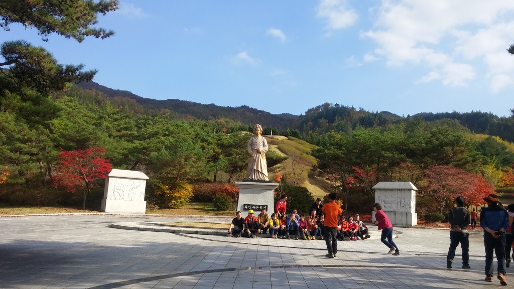 더블클릭을 하시면 이미지를 수정할 수 있습니다
