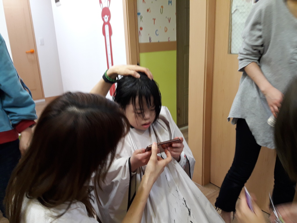 두발컷 이미지