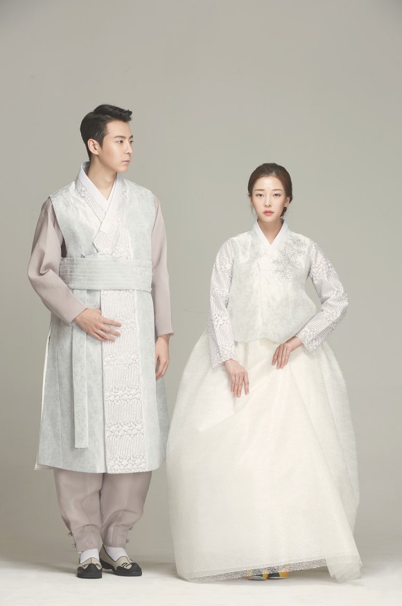 아띠아리한복 이미지