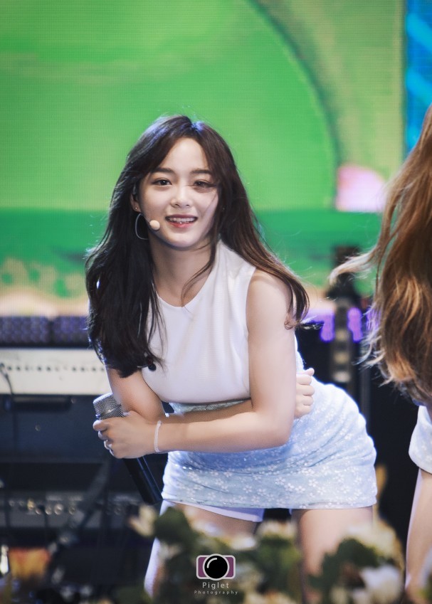 최근들어 살이 오른 김세정.gif | 인스티즈