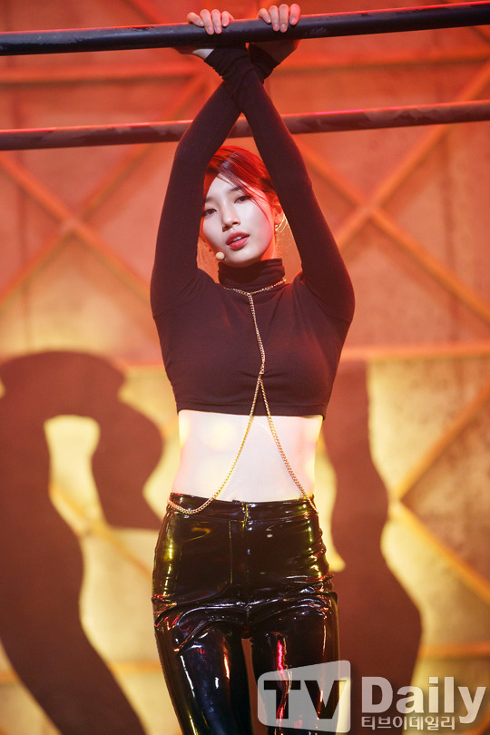 같은 컨셉이지만 어울리는 스타일과 안어울리는 스타일의 차이가 컸던 hush때 수지 | 인스티즈