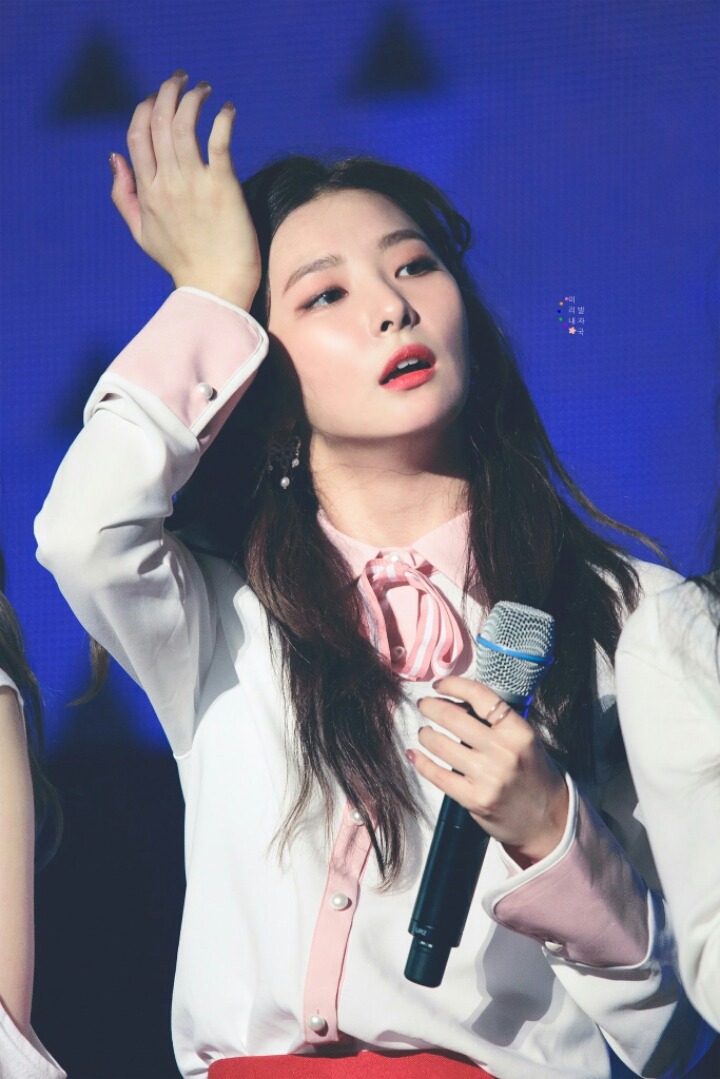 나른한 토요일에 슬기 | 인스티즈