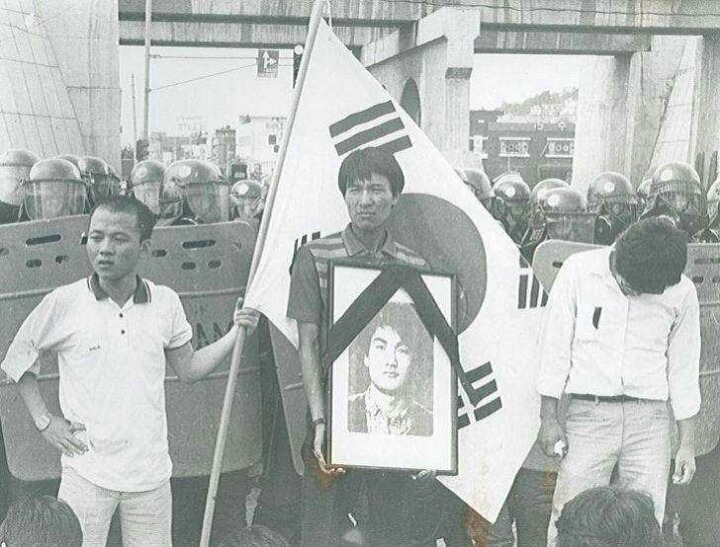 배우 우현의 1986년 그리고 2016년 | 인스티즈