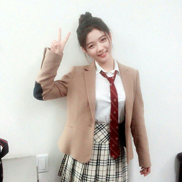 교복입은 김유정 | 인스티즈