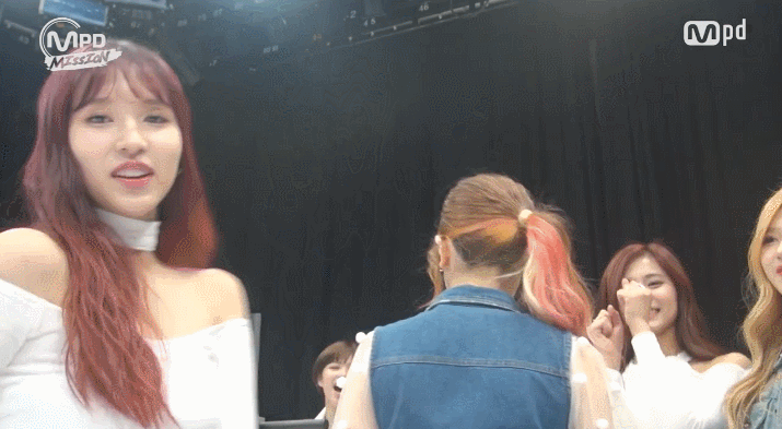 [트와이스] 윙크 깎는 장인.gif | 인스티즈