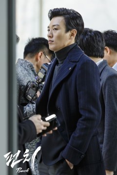 솔직히 스브스는 이둘한테는 못해도 최우수 아니면 대상을줬어야.. | 인스티즈