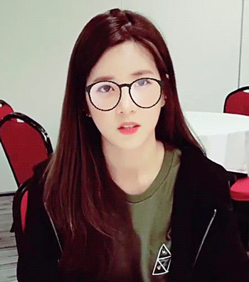 오늘자 에이핑크 브이앱(초롱이 위주).gif | 인스티즈