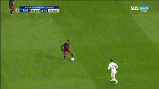 주관적 역대 최고로 2:1 패스 연계를 잘하는 선수.GIF [데이터주의] | 인스티즈