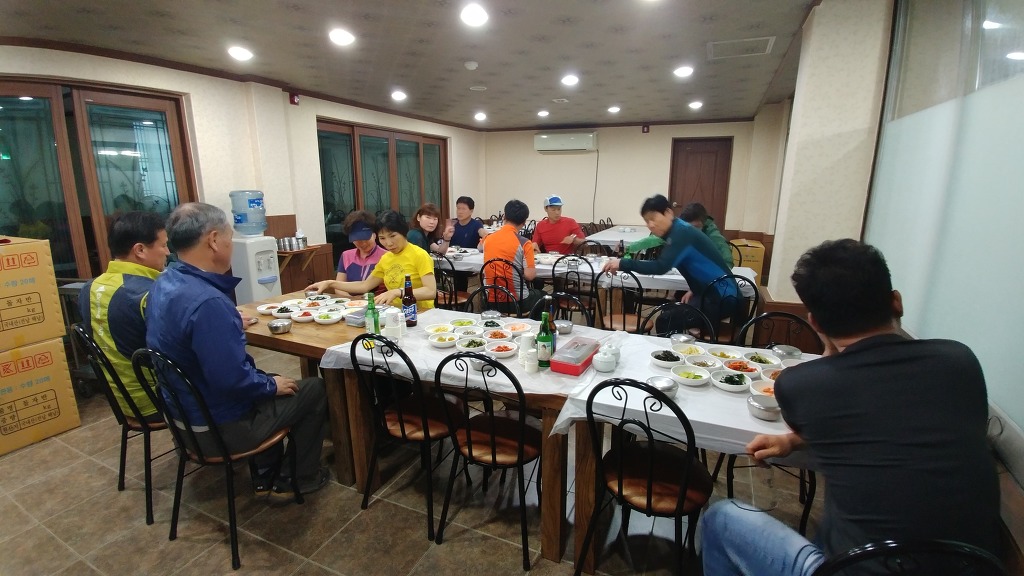 쉼터식당 이미지