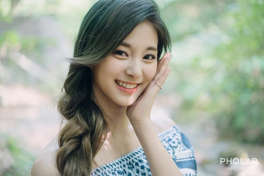 배우 이정진이 찍은 트와이스 쯔위 셋째 날 | 인스티즈