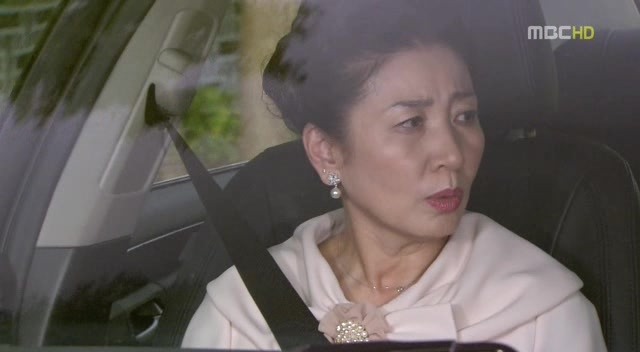 [지붕킥] 자옥 때문에 방귀 참는 순재 | 인스티즈