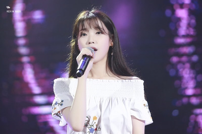 중국에 간 아이유 | 인스티즈