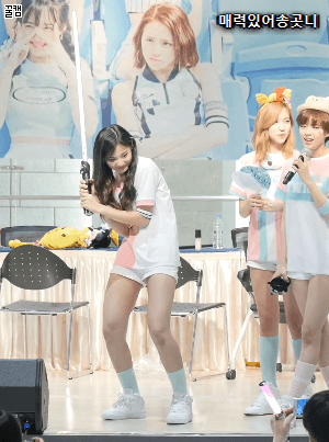 [트와이스] 일반인들이 보는 쯔위 vs 팬들이 보는 쯔위 | 인스티즈