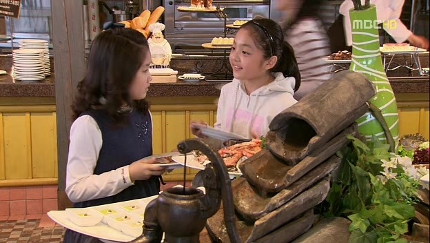 [지붕킥] 뷔페에 간 신애 | 인스티즈