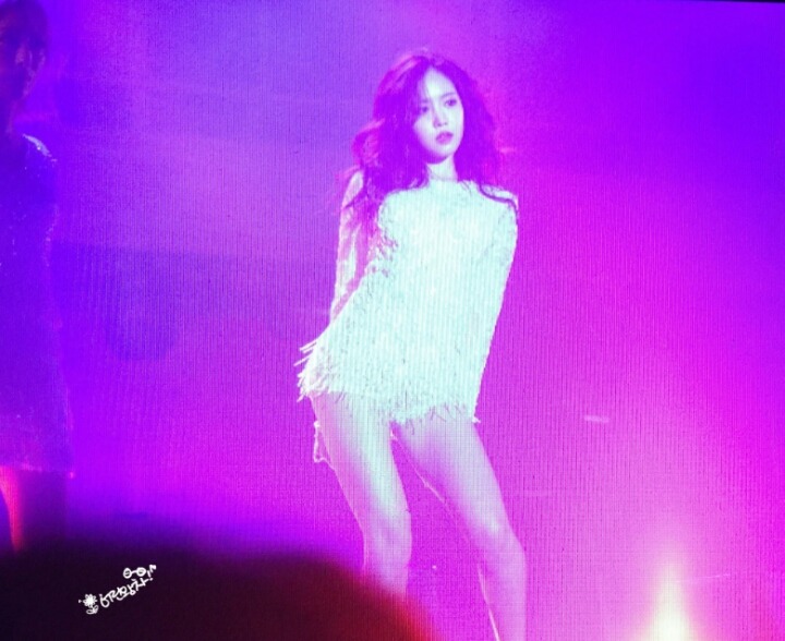 오늘자 손나 섹시한 손나은 | 인스티즈