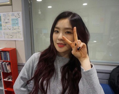 [레드벨벳] 한결같은 셀카자세 아이린 | 인스티즈