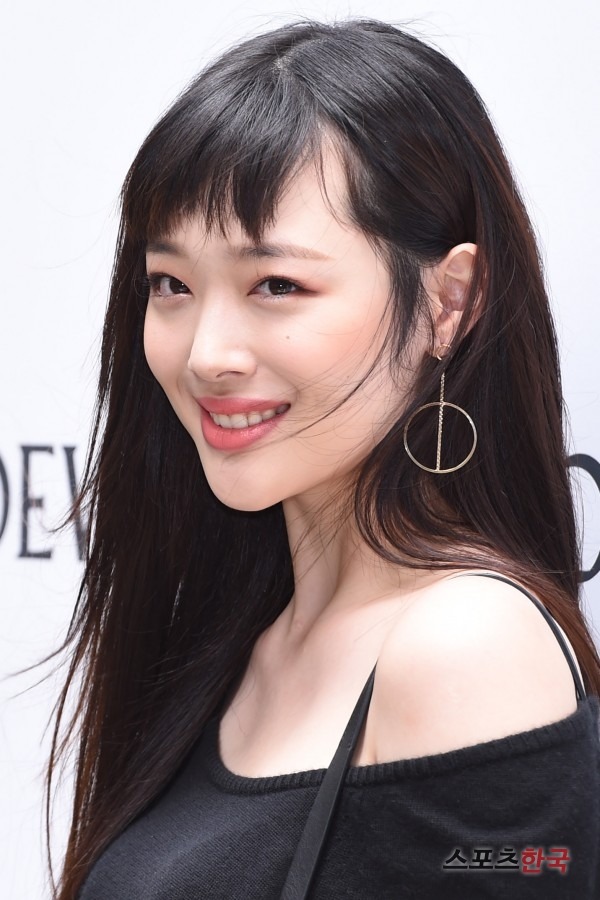 현재 브랜드 행사 참석중인 연예인들.jpg | 인스티즈
