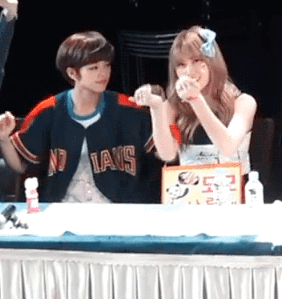 [트와이스] 모구리 모모 짤 모음.jpg | 인스티즈
