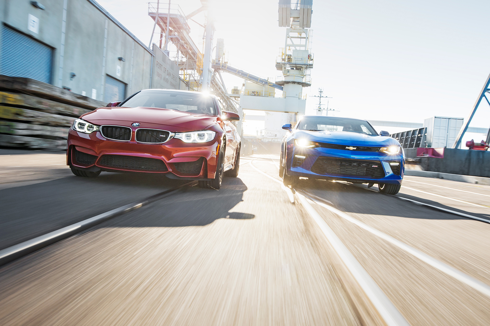 쉐보레 신형 카마로 vs BMW M4 | 인스티즈