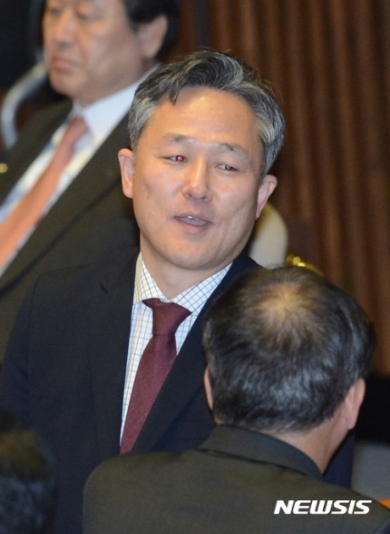 새누리당 찾아간 표창원 의원ㄷㄷㄷㄷ | 인스티즈