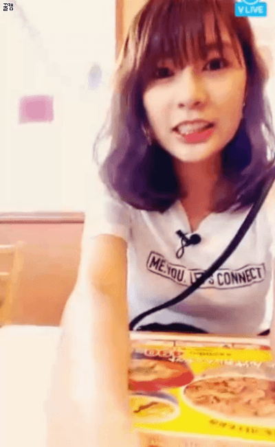 혼자 돌아다니는 하영이.GIF | 인스티즈