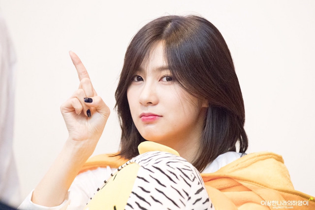 [에이핑크] 잠에서 깨어나는 건 어려운 일이라서 하영이 | 인스티즈