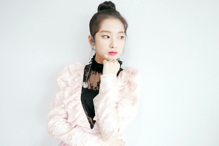 오마이걸 아린이는 몰랐던 비니의 등장.jpgif | 인스티즈