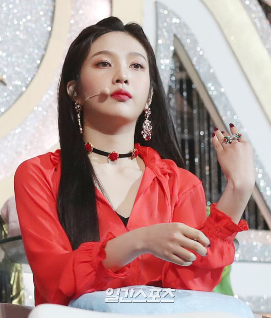 오늘자 골든디스크 조이.jpgif | 인스티즈