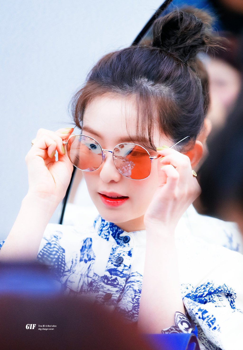 귀여운 똥머리 아이린.jpgif | 인스티즈