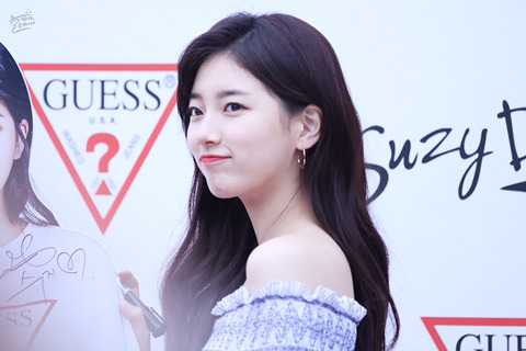 태어나서 복권을 처음 사보는 수지.jpg | 인스티즈