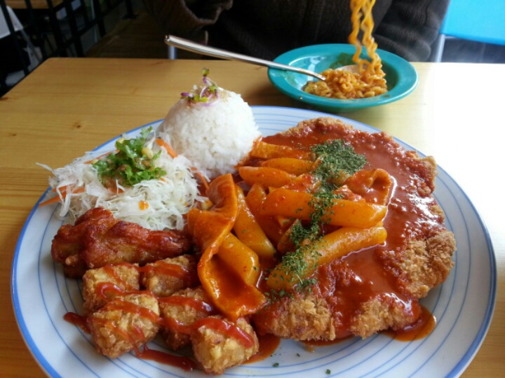 떡볶이더쿠! 빨봉분식 빨봉떡볶이 (+사이드) gifjpg | 인스티즈