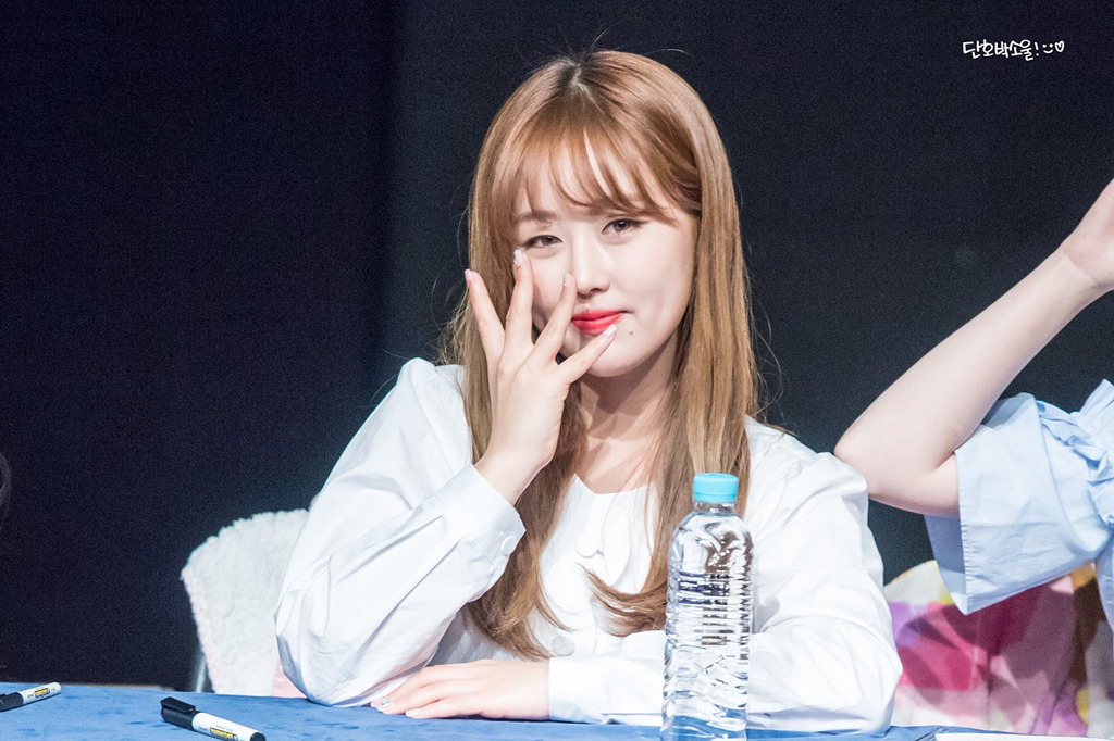 [러블리즈] 휴일이라 그런지 일이 별로 없어서 베이비소울 | 인스티즈