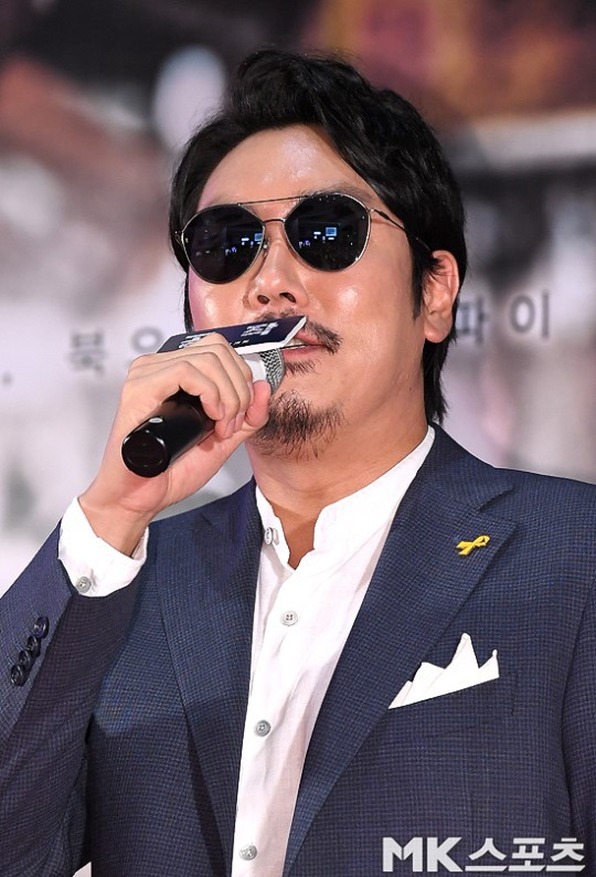 공작 쇼케이스에서 황정민 조진웅 이성민 주지훈.jpg | 인스티즈