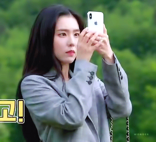 사진 찍는 아이린.gif | 인스티즈