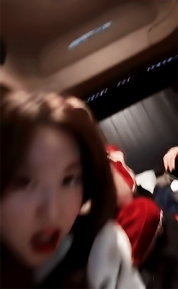 라면에 매운거 넣는거 좋아하는 김사나 | 인스티즈