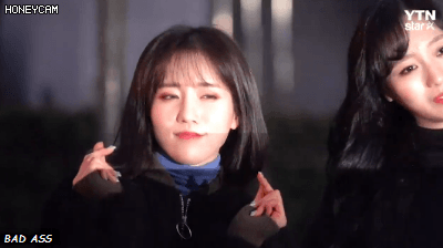 조용했던 미주와 덩달아 평범해진 러블리즈의 포토타임.gif | 인스티즈