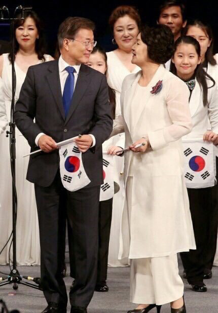 눈에서 꿀떨어지는 이니쑤기 | 인스티즈