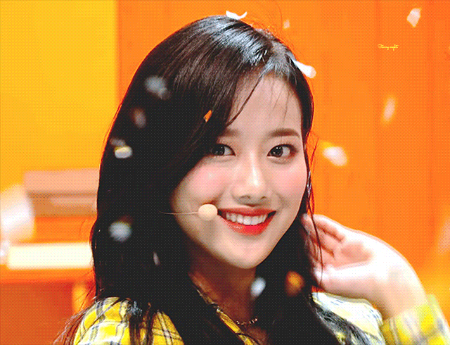 상큼하게 이쁜 에이프릴 이나은.jpgif | 인스티즈