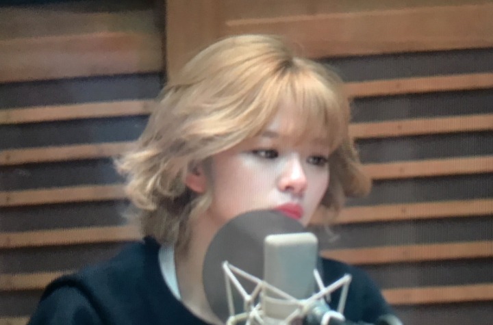 오늘자 분위기 있는 정연 | 인스티즈