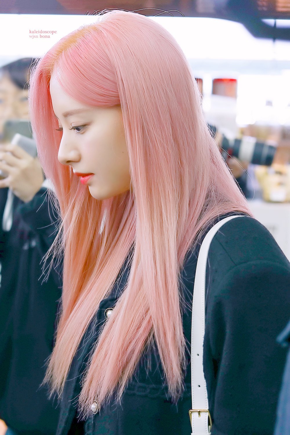 핑크머리도 찰떡같이 어울리는 보나.jpg | 인스티즈