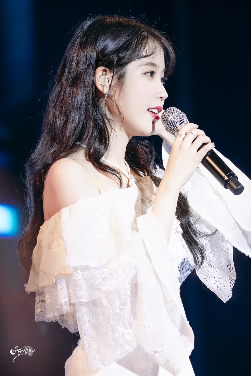 아이유는 어쩜 이리 이쁘지.jpgif | 인스티즈