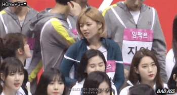 오마이걸 효정이와 트와이스 정연이 친목.jpgif | 인스티즈